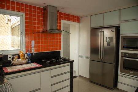 Apartamento à venda com 117m², 2 quartos e 2 vagasCozinha