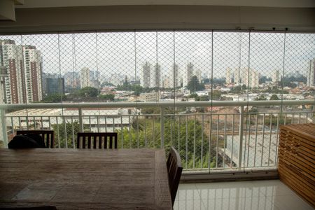 Apartamento à venda com 117m², 2 quartos e 2 vagasVaranda 