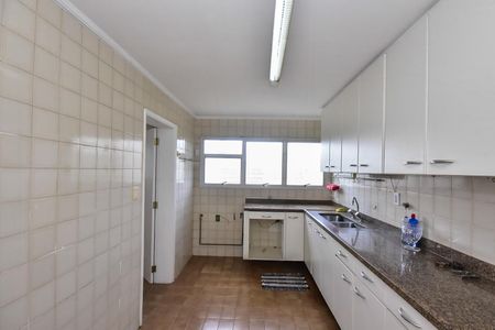 Apartamento à venda com 127m², 3 quartos e 2 vagasCozinha