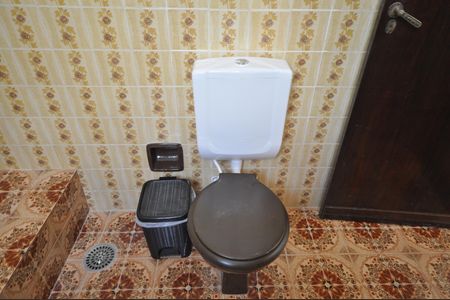 Casa à venda com 230m², 3 quartos e 2 vagasBanheiro da Suíte