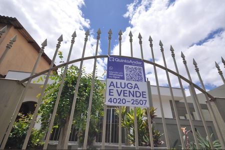 Casa à venda com 230m², 3 quartos e 2 vagasPlaca