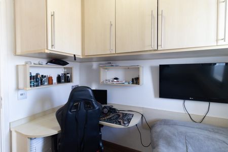 Apartamento à venda com 111m², 3 quartos e 2 vagasQuarto 2
