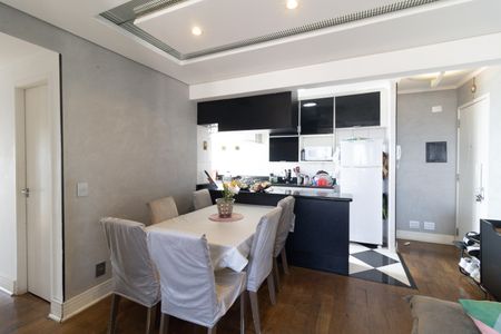 Apartamento à venda com 111m², 3 quartos e 2 vagasSala