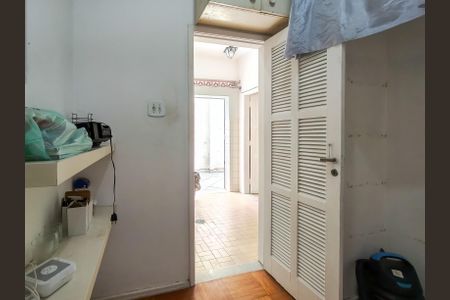 Casa para alugar com 220m², 4 quartos e 1 vagaDespensa