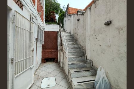 Casa para alugar com 220m², 4 quartos e 1 vagaQuintal