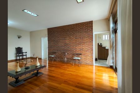 Sala de casa para alugar com 4 quartos, 220m² em Grajaú, Rio de Janeiro