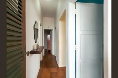 Casa para alugar com 220m², 4 quartos e 1 vagaCorredor