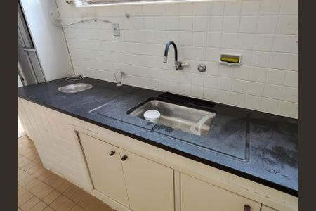 Casa para alugar com 220m², 4 quartos e 1 vagaCozinha