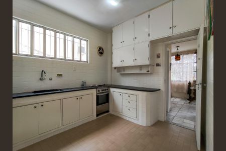 Casa para alugar com 220m², 4 quartos e 1 vagaCozinha