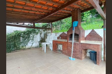 Casa para alugar com 220m², 4 quartos e 1 vagaChurrasqueira