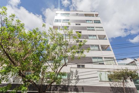 Apartamento para alugar com 195m², 3 quartos e 3 vagasFachada