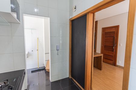 Apartamento para alugar com 195m², 3 quartos e 3 vagasCozinha