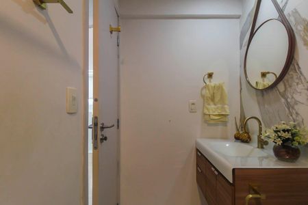Apartamento à venda com 85m², 2 quartos e 2 vagasBanheiro social