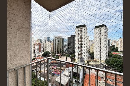 Apartamento para alugar com 68m², 1 quarto e 1 vaga Apartamento para alugar com 68m², 1 quarto e 1 vagaVaranda