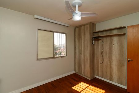 Apartamento à venda com 90m², 3 quartos e 1 vagaQuarto 2