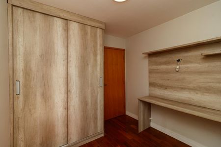 Apartamento à venda com 90m², 3 quartos e 1 vagaQuarto
