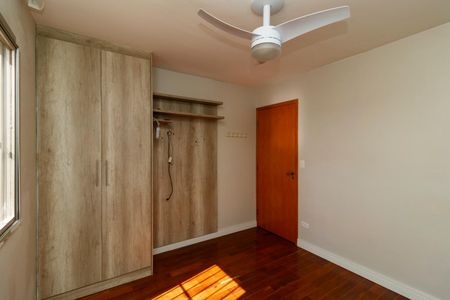 Apartamento à venda com 90m², 3 quartos e 1 vagaQuarto 2