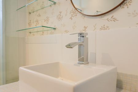 Apartamento para alugar com 48m², 2 quartos e 1 vaga Apartamento para alugar com 48m², 2 quartos e 1 vagaBanheiro