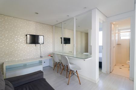 Sala de apartamento para alugar com 2 quartos, 48m² em Jardim Ampliação, São Paulo