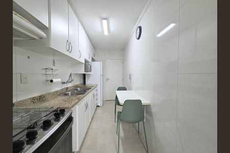 Apartamento para alugar com 100m², 2 quartos e 1 vaga Apartamento para alugar com 100m², 2 quartos e 1 vagaCozinha