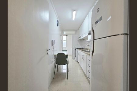 Apartamento para alugar com 100m², 2 quartos e 1 vaga Apartamento para alugar com 100m², 2 quartos e 1 vagaCozinha