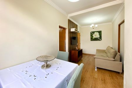 Apartamento para alugar com 70m², 2 quartos e 1 vagaSala