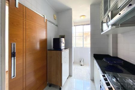 Apartamento para alugar com 70m², 2 quartos e 1 vagaCozinha
