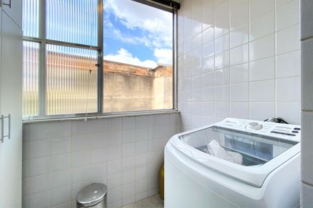 Apartamento para alugar com 70m², 2 quartos e 1 vagaÁrea de Serviço