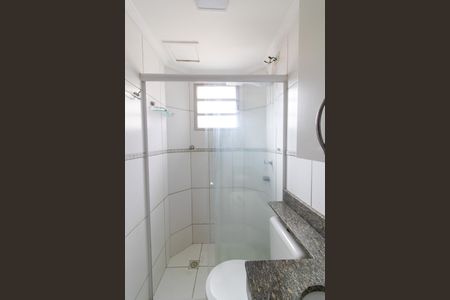 Apartamento à venda com 59m², 2 quartos e 1 vaga Apartamento à venda com 59m², 2 quartos e 1 vagaBanheiro