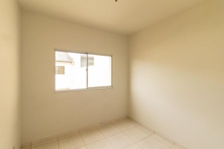 Quarto de apartamento para alugar com 1 quarto, 40m² em Novo Mundo, Curitiba