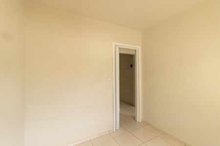 Quarto de apartamento para alugar com 1 quarto, 40m² em Novo Mundo, Curitiba