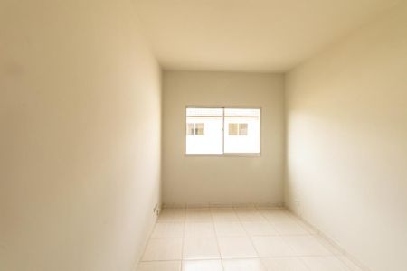 Sala de apartamento para alugar com 1 quarto, 40m² em Novo Mundo, Curitiba