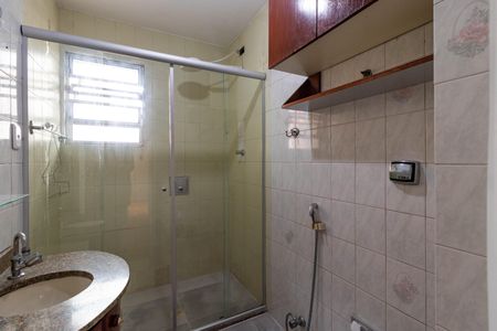 Apartamento para alugar com 96m², 3 quartos e sem vaga Apartamento para alugar com 96m², 3 quartos e sem vagaBanheiro social