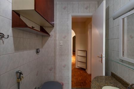 Apartamento para alugar com 96m², 3 quartos e sem vaga Apartamento para alugar com 96m², 3 quartos e sem vagaBanheiro social