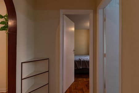 Apartamento para alugar com 96m², 3 quartos e sem vaga Apartamento para alugar com 96m², 3 quartos e sem vagaCorredor
