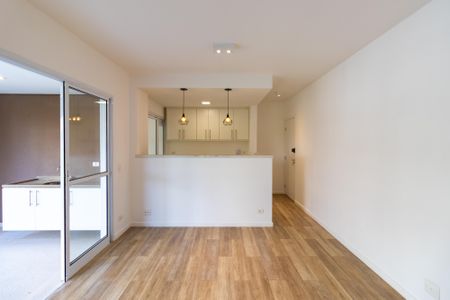 Sala de apartamento à venda com 2 quartos, 71m² em Jardim Fonte do Morumbi, São Paulo