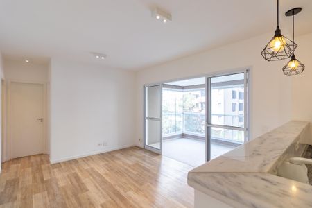 Apartamento à venda com 71m², 2 quartos e 1 vagaSala