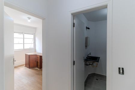 Corredor de apartamento para alugar com 2 quartos, 57m² em Vila Buarque, São Paulo