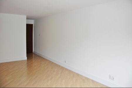 Apartamento para alugar com 79m², 3 quartos e 1 vagaSala 