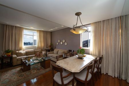 Apartamento à venda com 135m², 3 quartos e 1 vagaSala