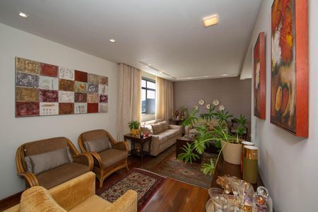 Sala de apartamento à venda com 3 quartos, 135m² em Santa Lúcia, Belo Horizonte