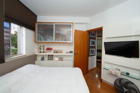 Apartamento à venda com 135m², 3 quartos e 1 vagaQuarto 2