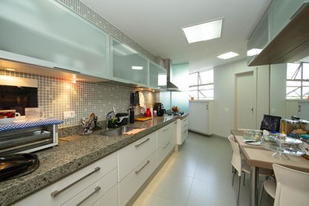 Apartamento à venda com 135m², 3 quartos e 1 vagaCozinha