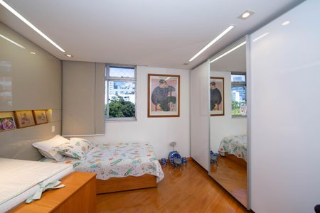 Apartamento à venda com 135m², 3 quartos e 1 vagaQuarto