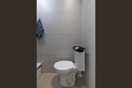 Casa de condomínio à venda com 72m², 2 quartos e 1 vaga Casa de condomínio à venda com 72m², 2 quartos e 1 vagaBanheiro