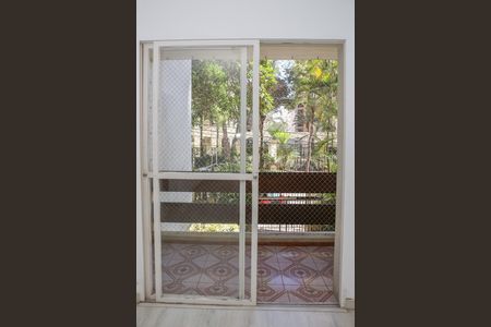 Apartamento à venda com 68m², 2 quartos e 1 vaga Apartamento à venda com 68m², 2 quartos e 1 vagaVista da Sala