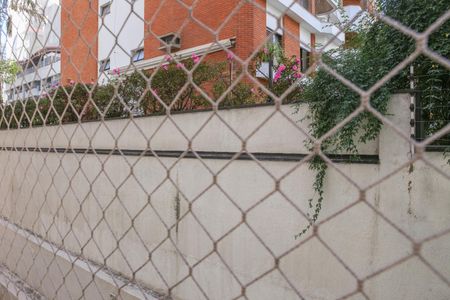Apartamento à venda com 68m², 2 quartos e 1 vaga Apartamento à venda com 68m², 2 quartos e 1 vagaVista do Quarto 2
