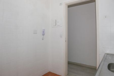 Apartamento à venda com 68m², 2 quartos e 1 vaga Apartamento à venda com 68m², 2 quartos e 1 vagaCozinha e Área de Serviço