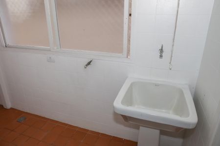 Apartamento à venda com 68m², 2 quartos e 1 vaga Apartamento à venda com 68m², 2 quartos e 1 vagaCozinha e Área de Serviço