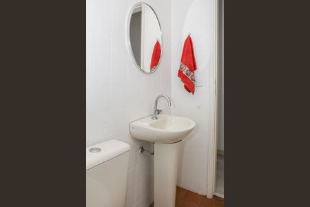 Apartamento à venda com 68m², 2 quartos e 1 vaga Apartamento à venda com 68m², 2 quartos e 1 vagaBanheiro